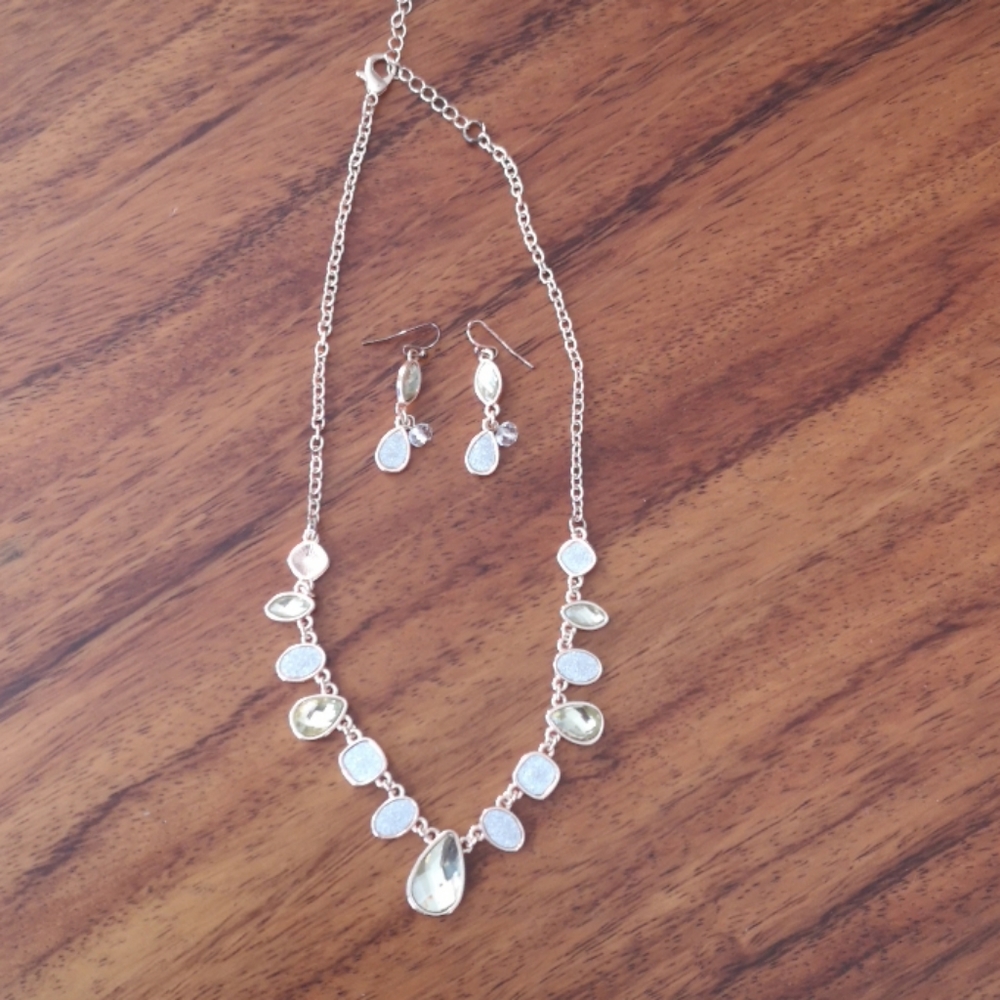 Cute necklace and earrings set